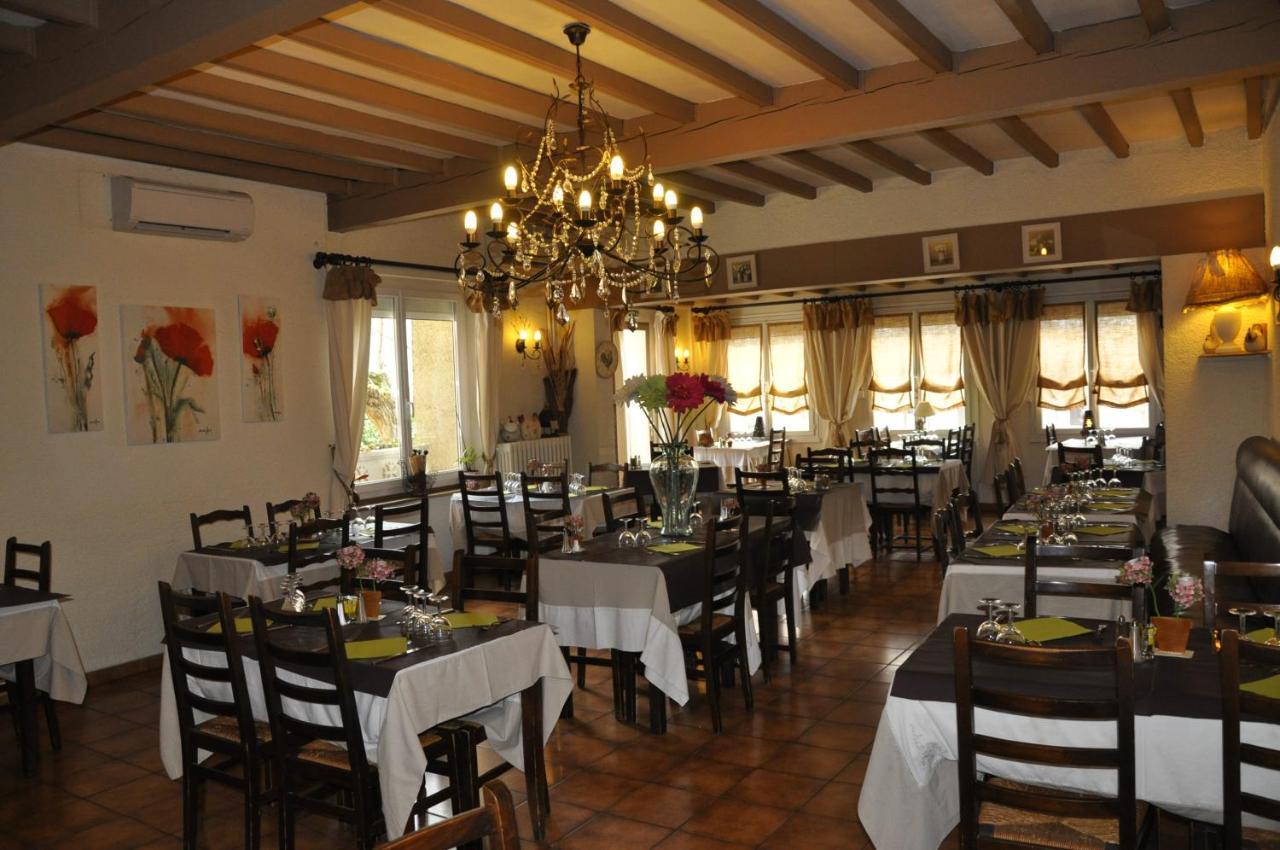 Les Deux Acacias Hotel Villepinte  Kültér fotó
