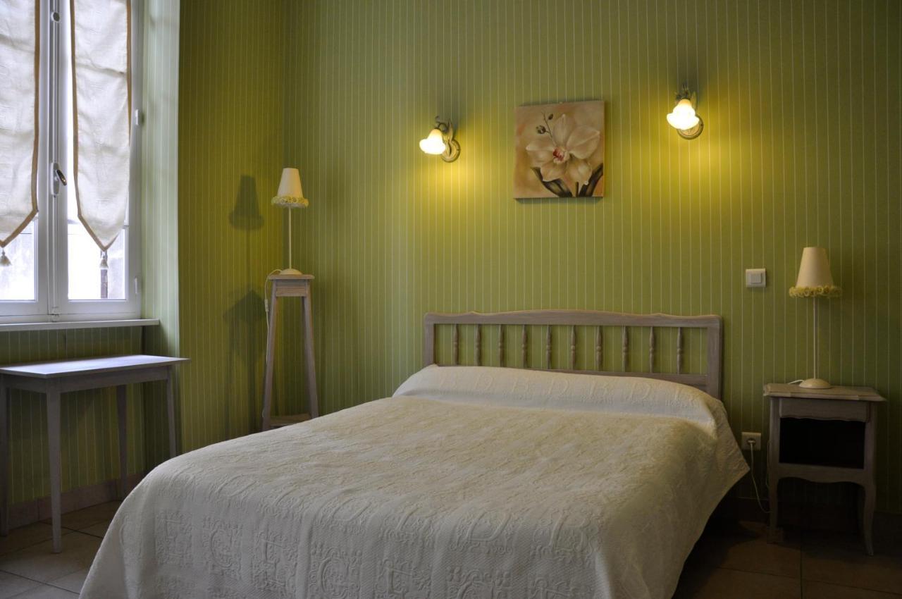 Les Deux Acacias Hotel Villepinte  Kültér fotó